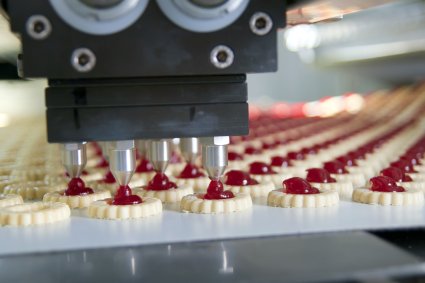 icing cakes on the line